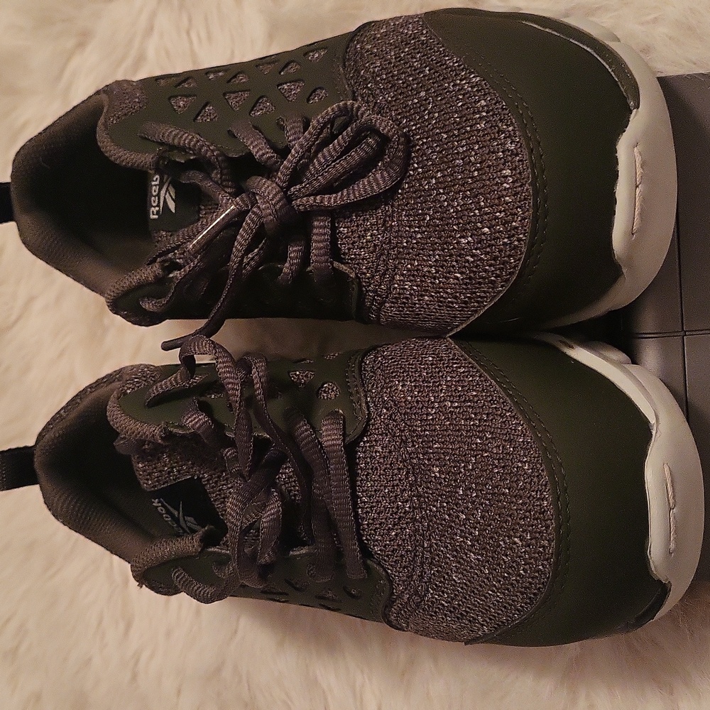 Reebok Steel Toe  Green Sneakers  WO's 6 EUC